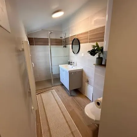 Charmant F1 Duplex Апартаменты