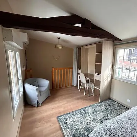 Charmant F1 Duplex Апартаменты